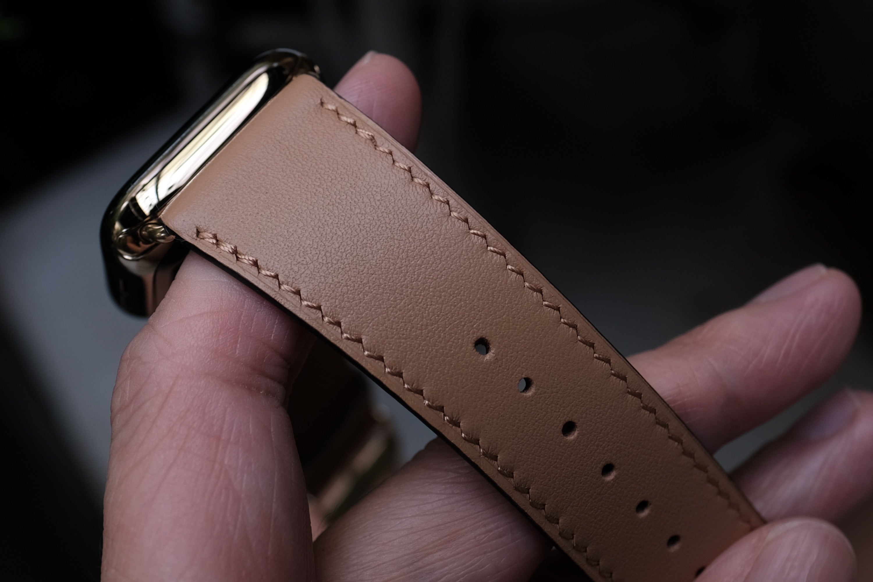 Pin & Buckle - Luxe - Leather Apple Watch Band - Latte - Swift Leather - Banner