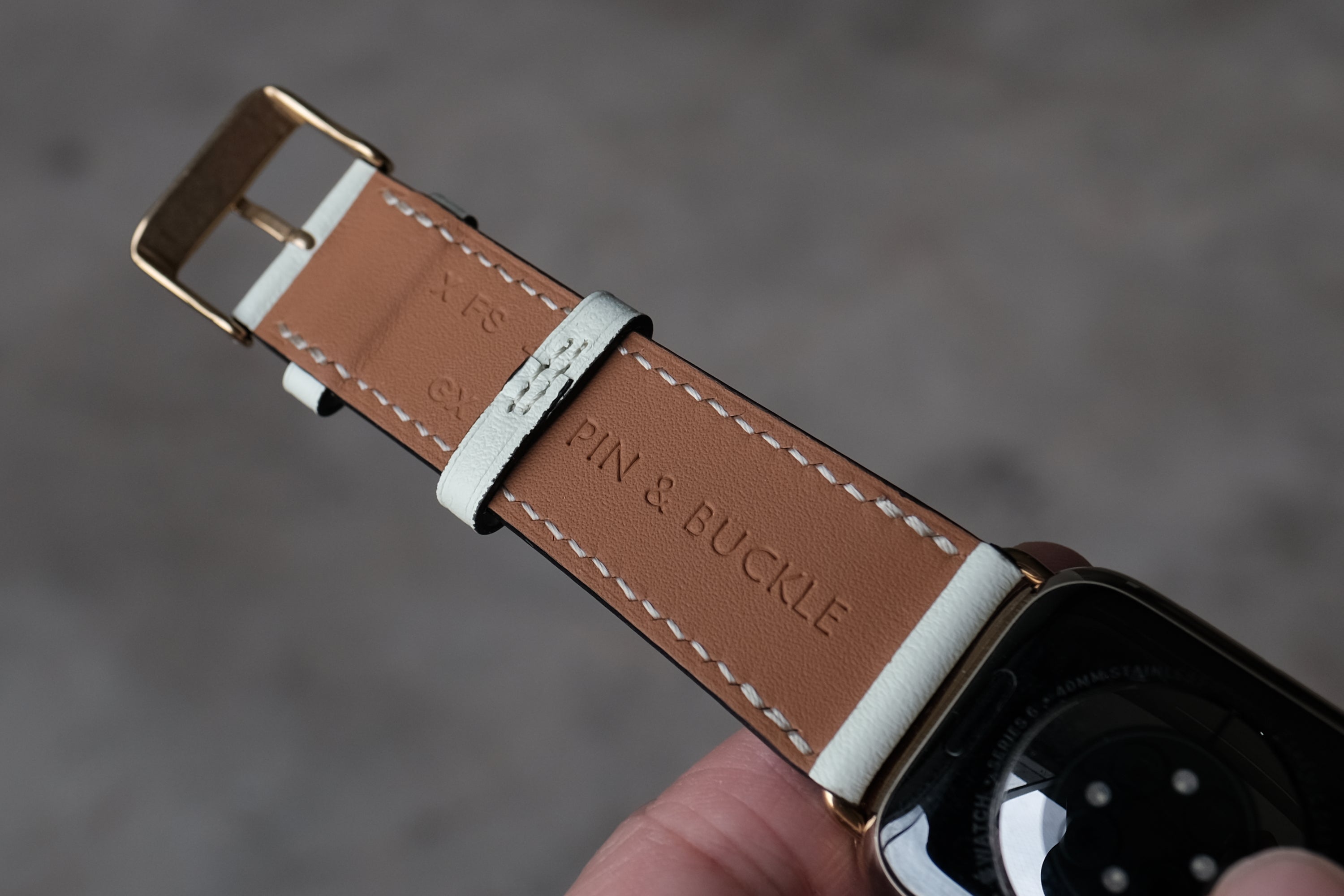 Pin & Buckle - Pistachio - Leather Apple Watch Band - Pistachio - Zermatt Inner Lining