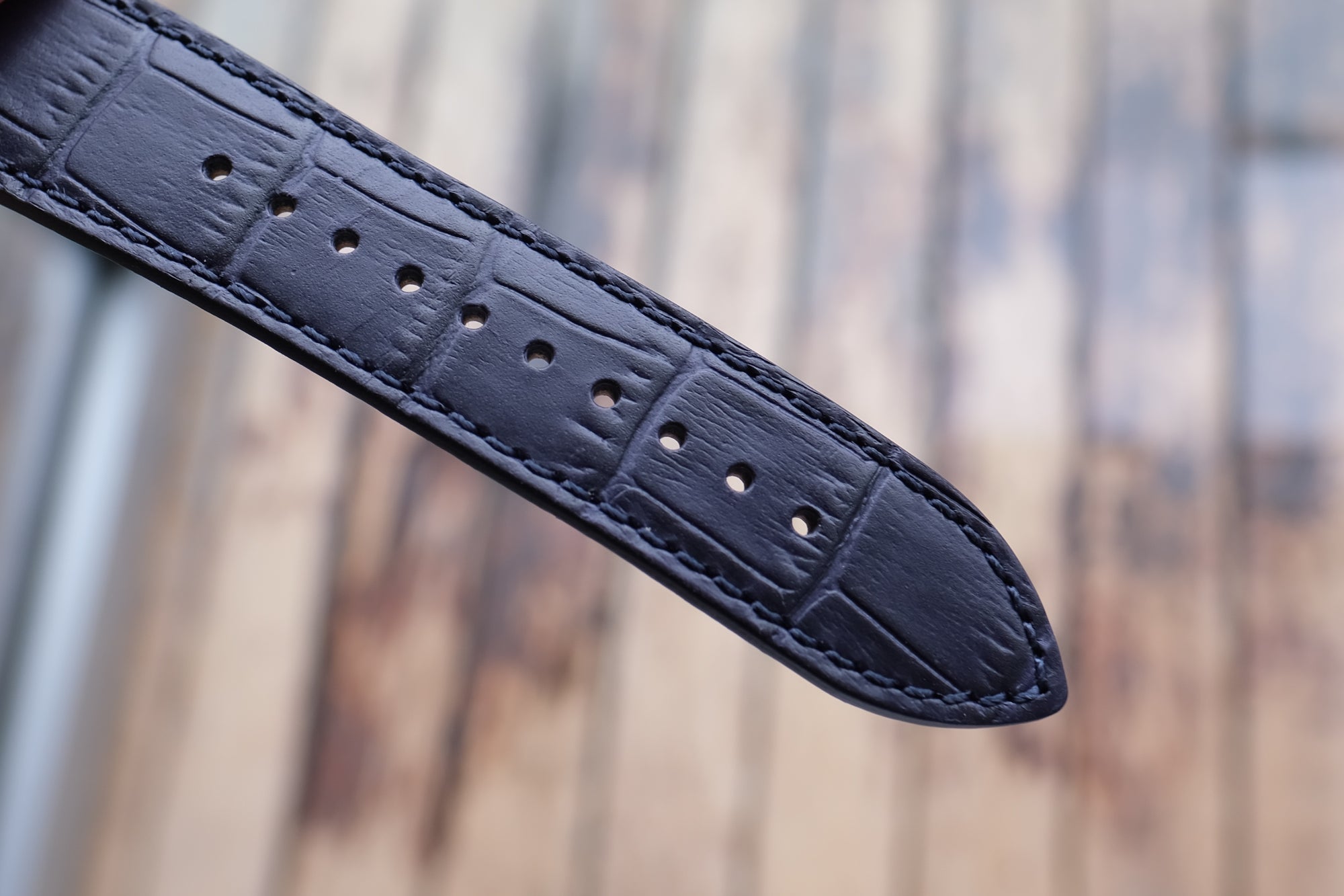 Pin and Buckle - Embossed Full-Grain Leather Apple Watch Bands - Aligator Collection - Full Grain Vegetable Tanned Leather - Midnight Blue