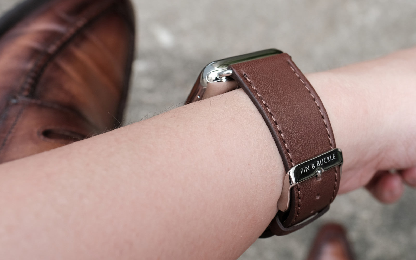 Pin and Buckle Apple Watch Straps - Reviews Banner 3