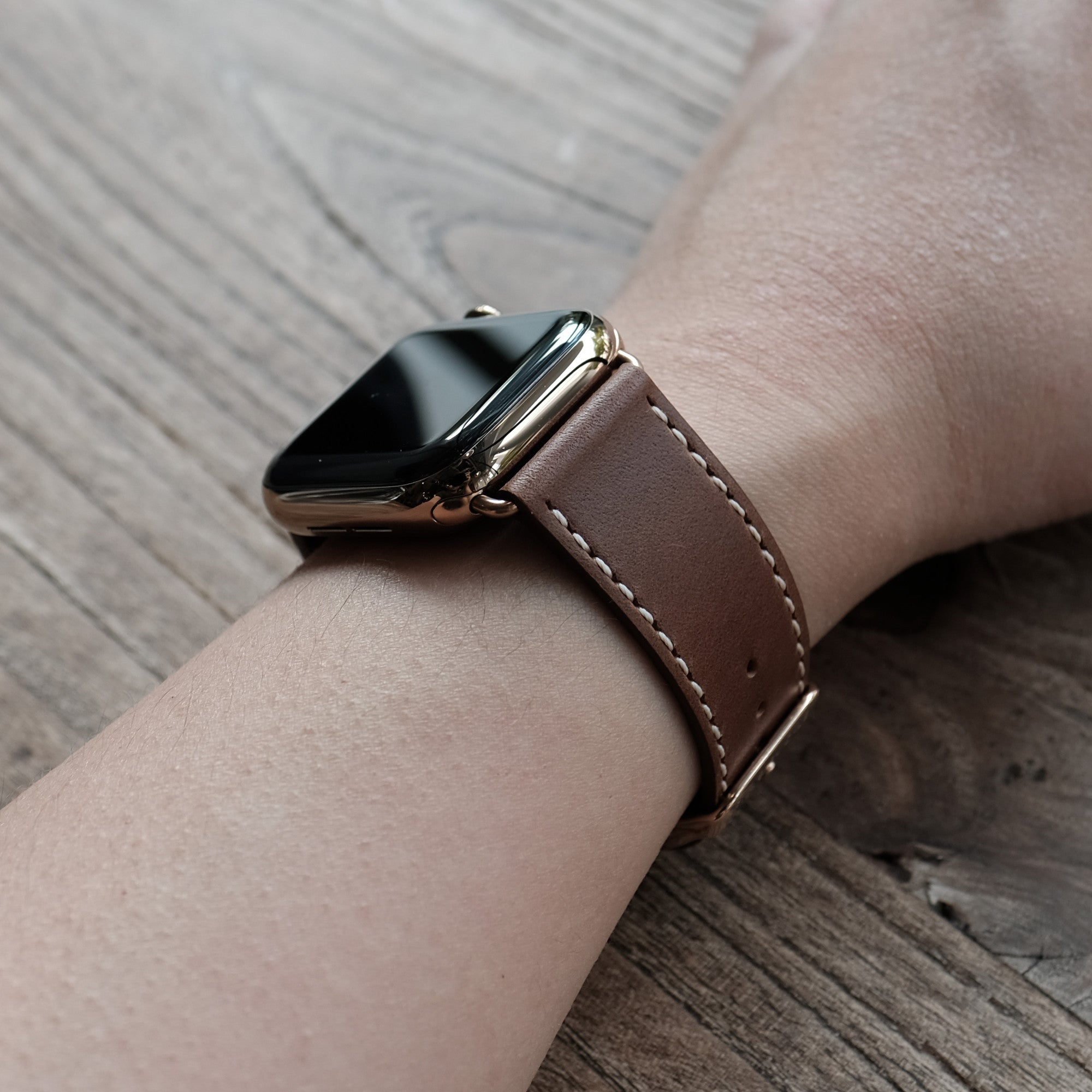 Barénia - Black Leather Apple Watch Band | Pin & Buckle 42mm to 45mm / Silver