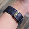 Pin and Buckle - Embossed Full-Grain Leather Apple Watch Bands - Aligator - Midnight Blue - Gold Series 6 - Buckle