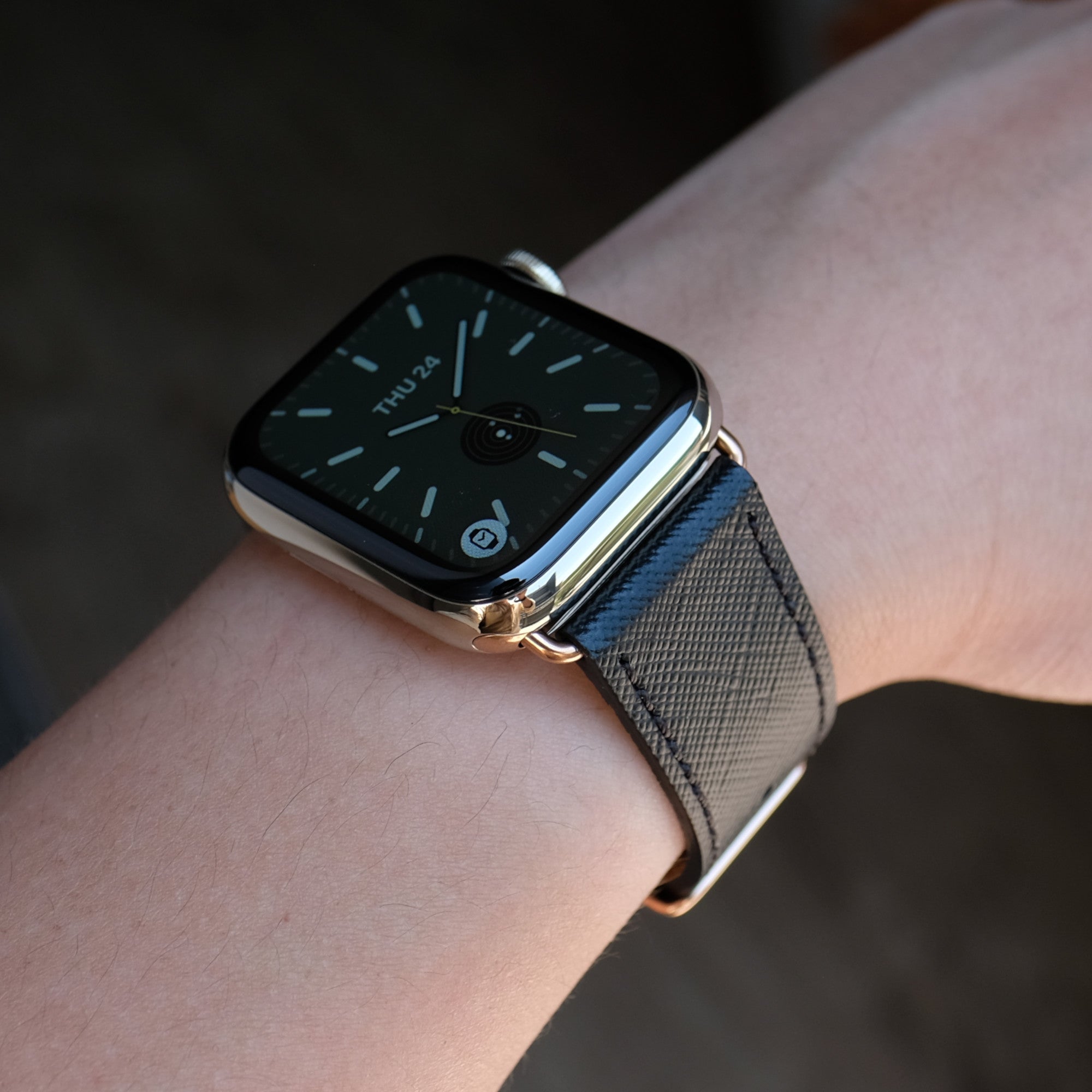 Apple watch sale black leather